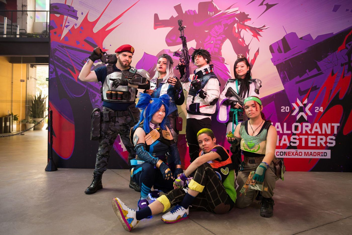 Cosplayers no Valorant Masters