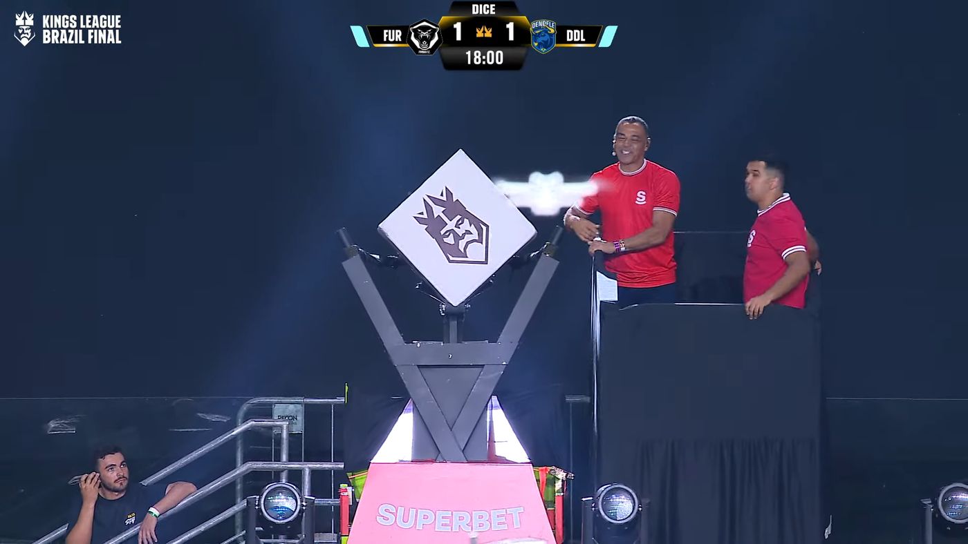 Ativação da Superbet no palco da Kings League